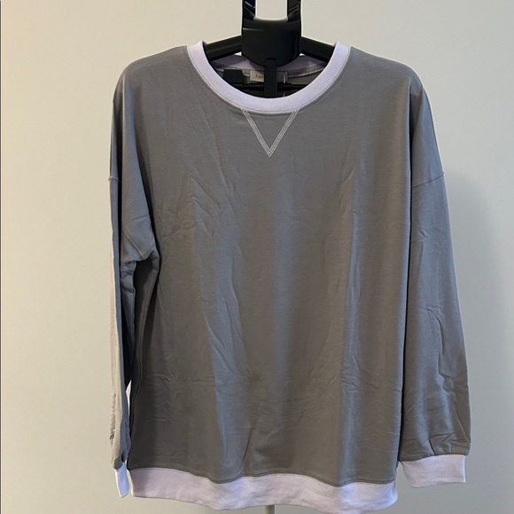 Fantaslook Sweaters - Women's Gray Crew Neck Sweater